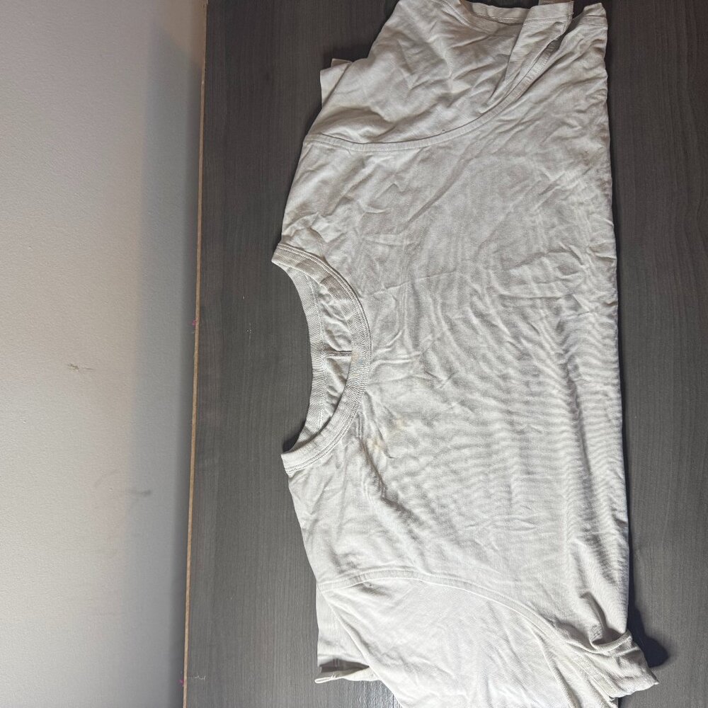 lululemon t shirt